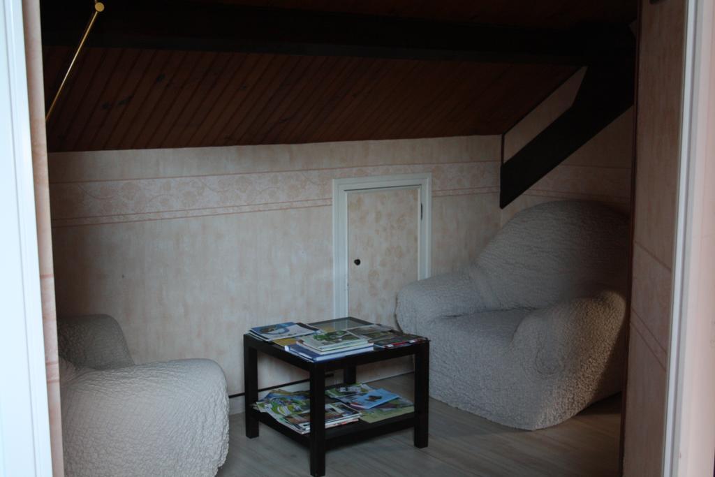 Chambre D'Hotes Les Chenes Chaptelat Стая снимка