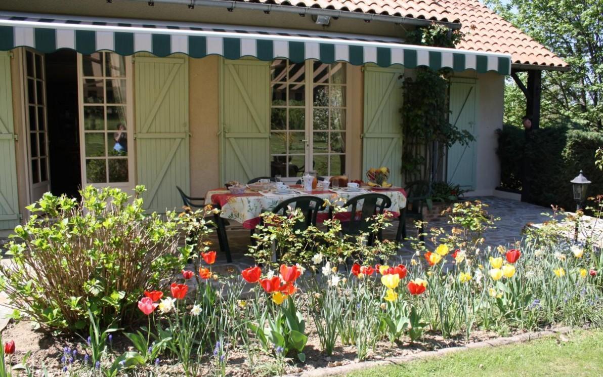 Chambre D'Hotes Les Chenes Chaptelat Екстериор снимка